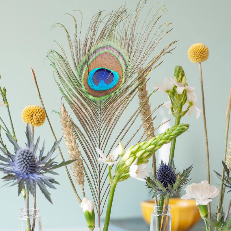 Flower Fest - Brievenbus Bloemen inclusief Vaasjes & Standaard